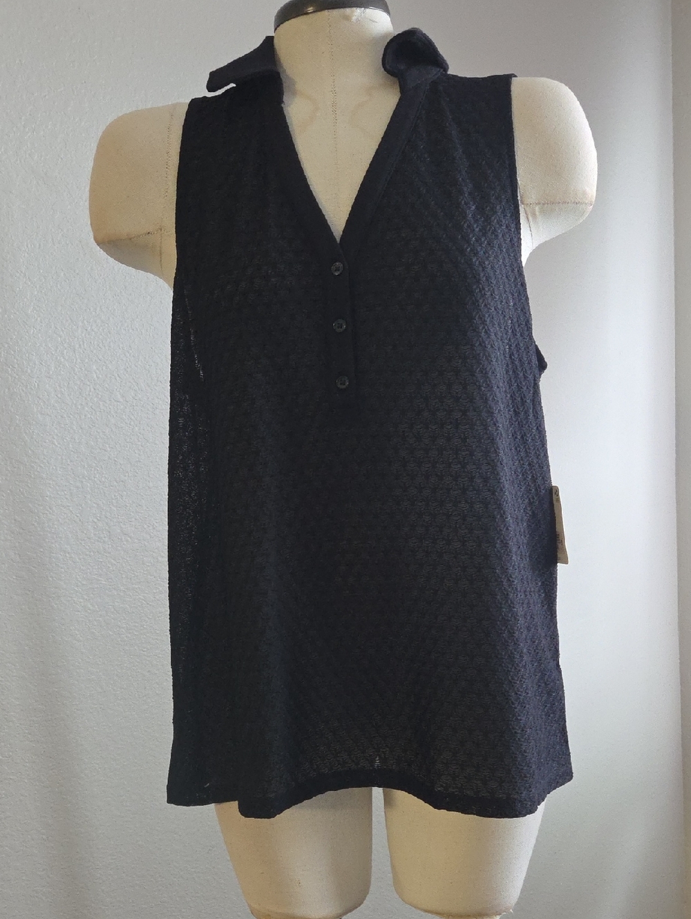 a.n.a Black Sleeveless Collared Tank Top